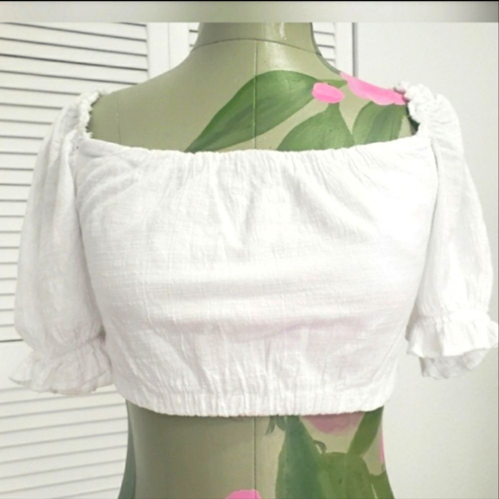 Blanco- white top